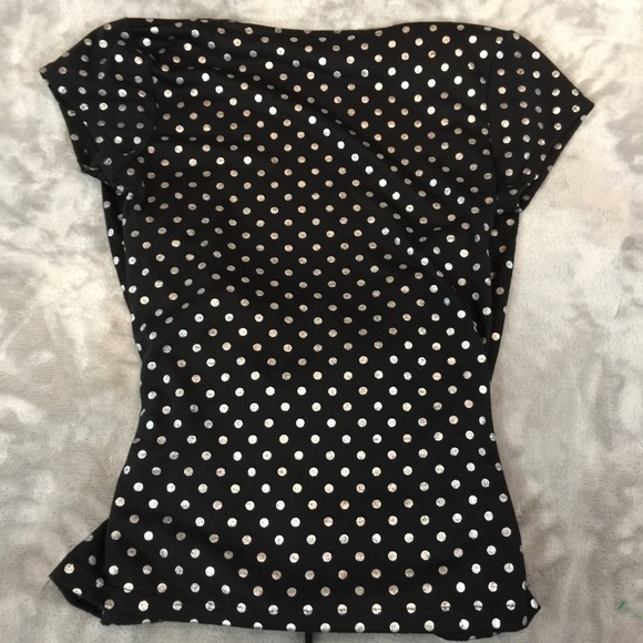 Discreet  Top - Picture 7 of 8